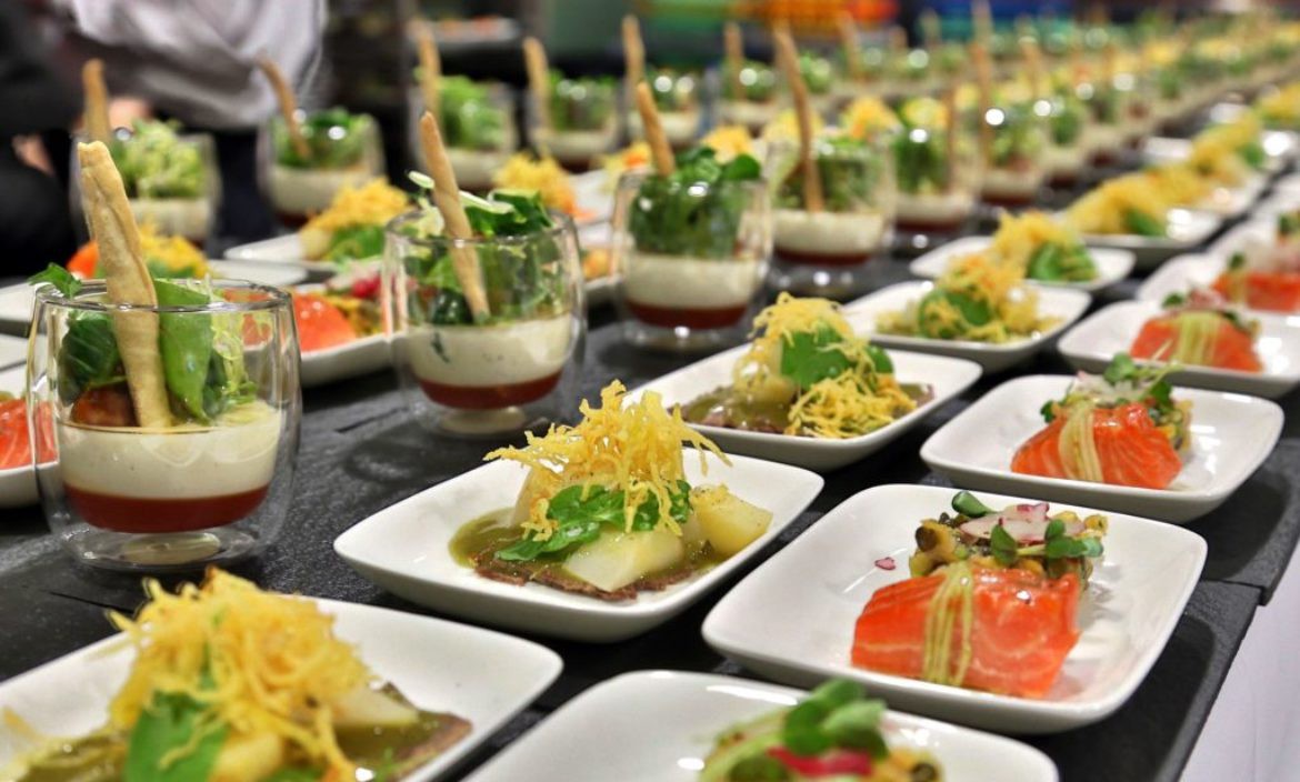 Corporate Event Caterers – A Few Reasons To Hire Them